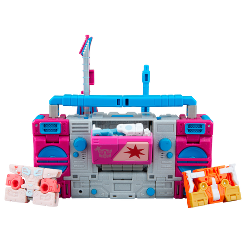 Transformers Jem and the Holograms Autobot Blaster & KP Glit, KP Sundor, and KP Rosanna